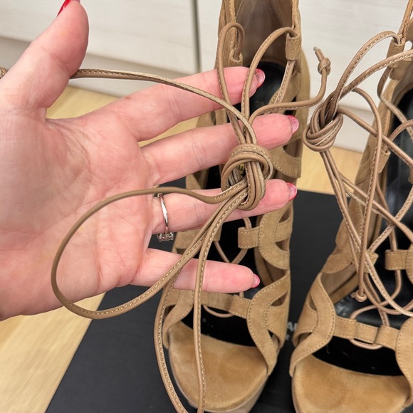 Saint Laurent Tribute 105mm Lace-Up Heels – Chamois Suede – Size 38 - Picture 16 of 16
